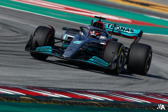 Mercedes George Russell Barcelona 2022
