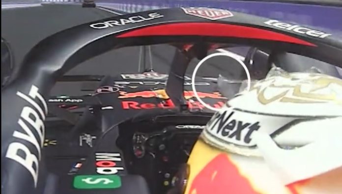 Verstappen One hand