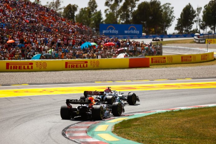 Russell Verstappen Red Bull Mercedes Barcelona